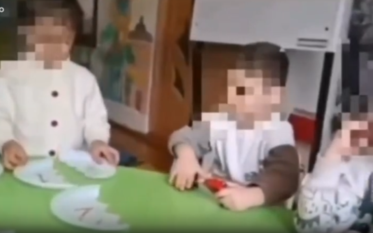 Bağçada uşaqları təhqir edən tərbiyəçi işdən çıxarıldı